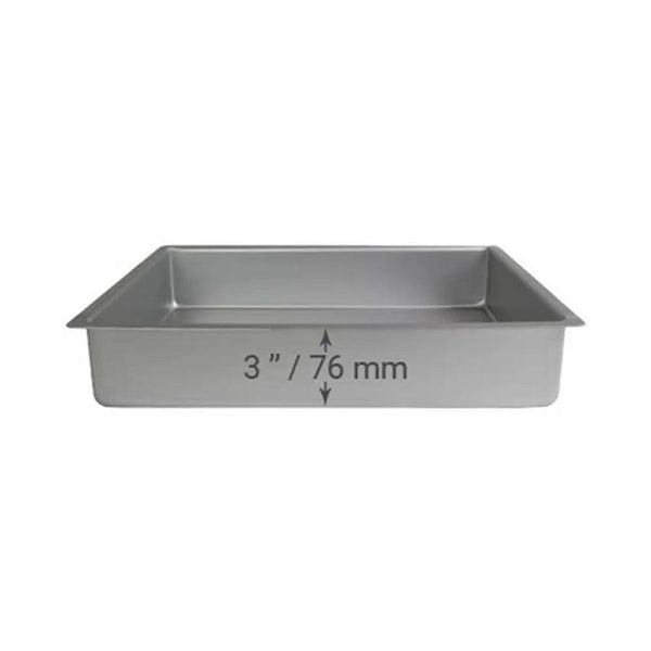 Aluminum Oblong Cake Pan 38.1 x 30.48 x 7.62 cm   HorecaStore