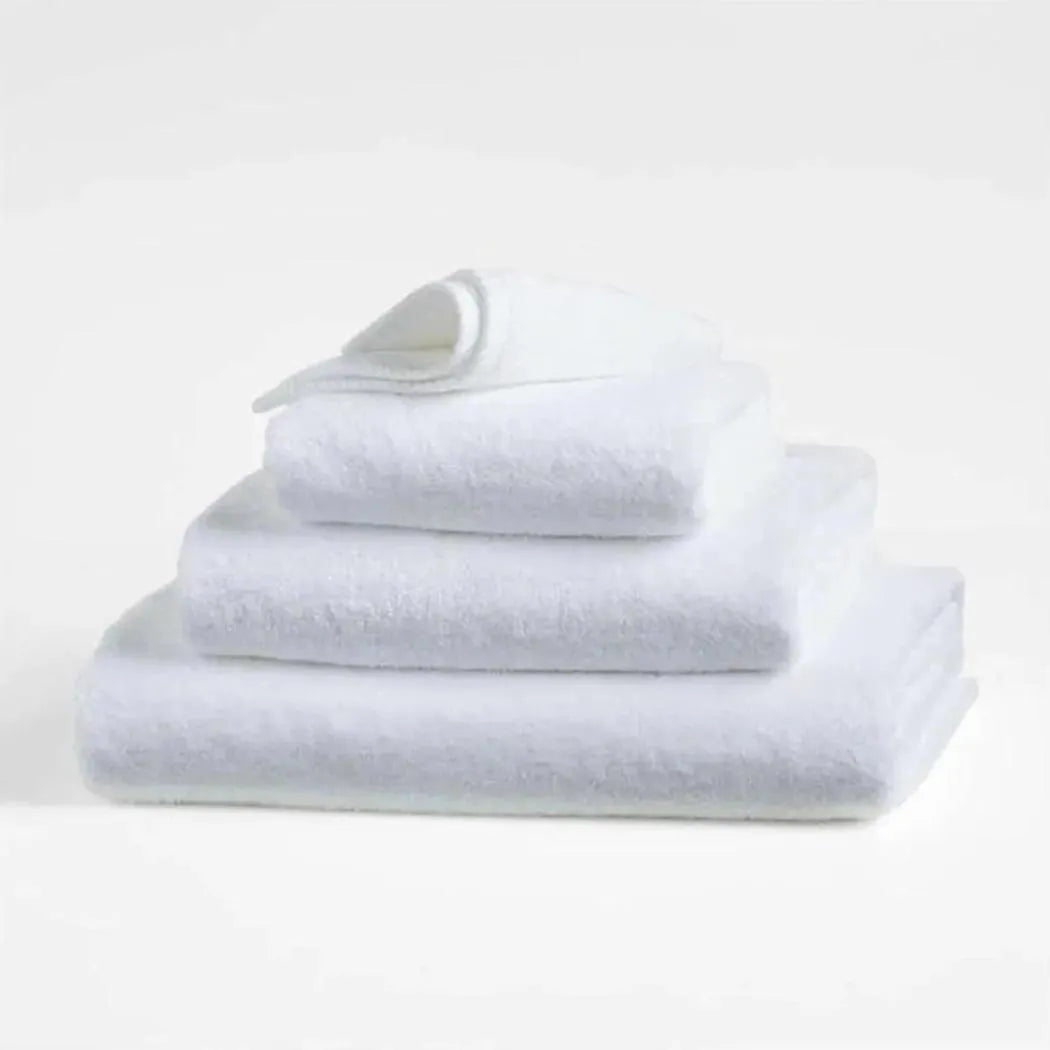 Comfort Bath Towel 100% Cotton, 70 x 140 cm, 550 GSM, Soft and Water Absorbent, Light weight, Quick Dry