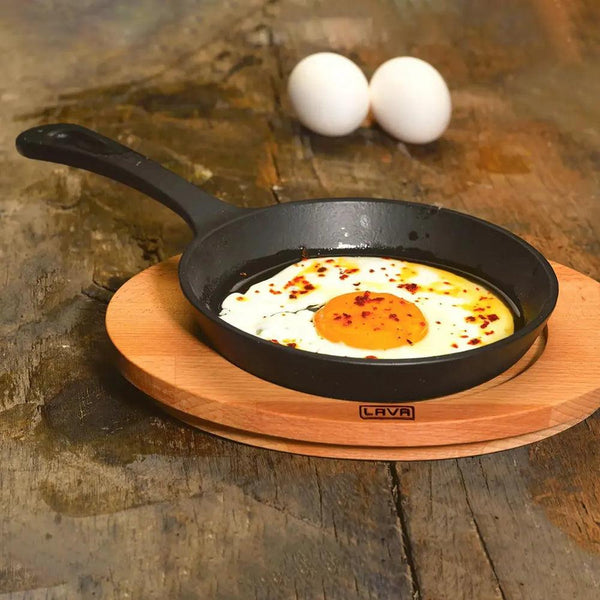 Lava Enameled Cast Iron Frying Pan With Wooden Plate, Cast Iron Skillet, Diameter 16 cm - HorecaStore