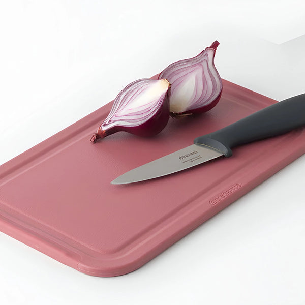 brabantia-plastic-grape-red-chopping-board-small